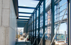 Teilprojekt III, Hochhaus, Ebene 11, Montage der Stahlkonstruktion